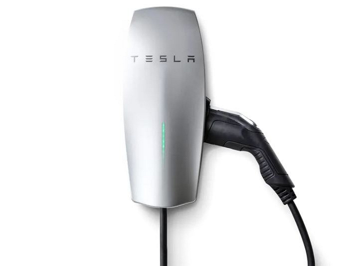 Tesla представила домашнюю зарядку для электромобилей, которая несовместима с авто Tesla